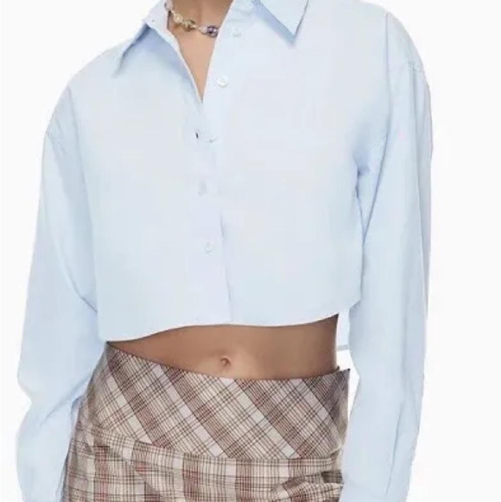 Aritzia Sunday Best Cropped Button Up